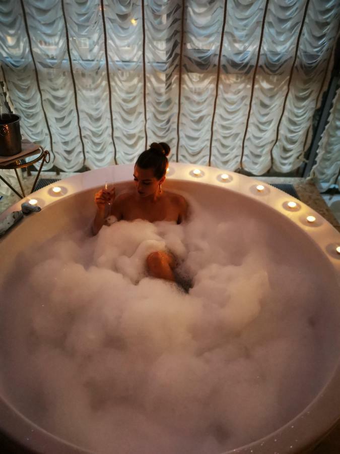 President Jacuzzi Apartment Клайпеда Екстер'єр фото